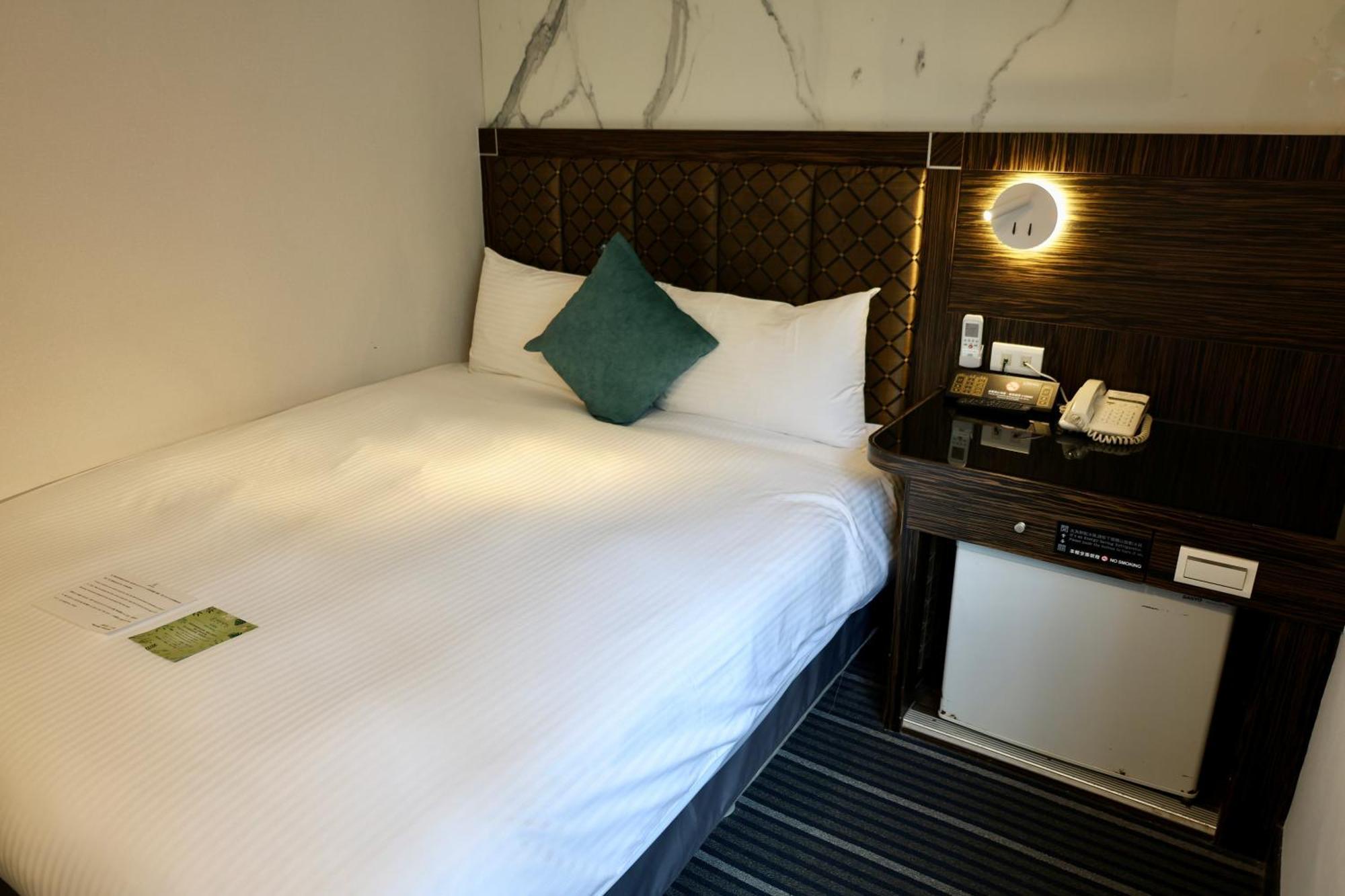 Hub Hotel - Zhongshan Branch Taipei Eksteriør billede